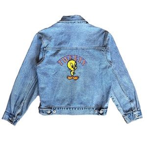 Vintage Tweety light denim bomber jacket by the official Looney Tunes brand.